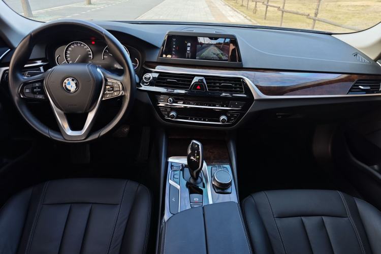 Used BMW 5 Series 2018 528Li Launch Special Edition Interior 1