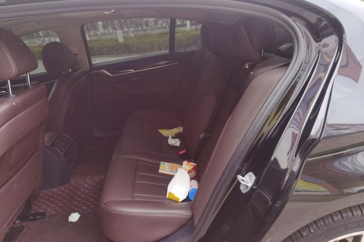 Used BMW 5 Series 2018 525Li Luxury Package Interior 1