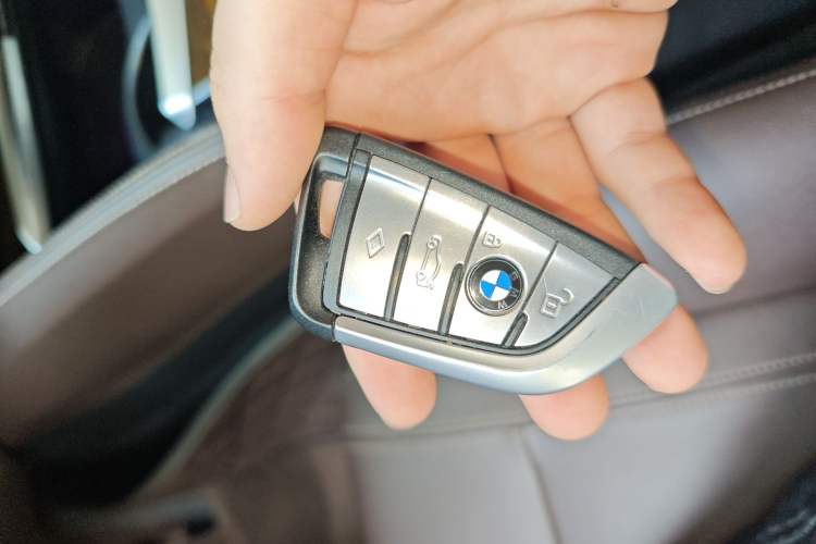 Used BMW 5 Series 2018 525Li Luxury Package
