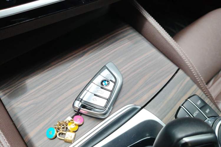 Used BMW 5 Series 2018 Revised 540Li Executive Edition Interior 1