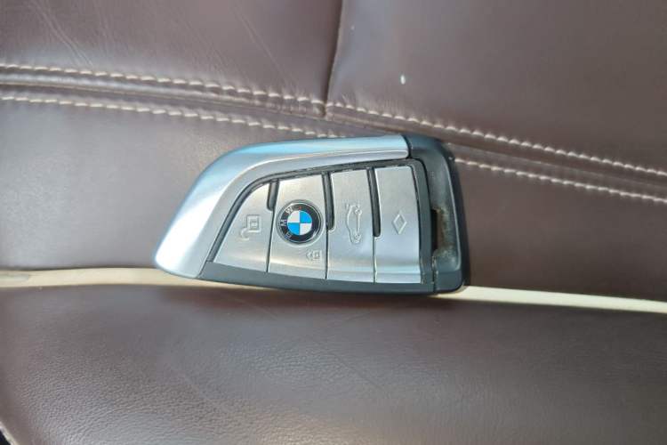 Used BMW 5 Series 2018 Facelifted 530Li xDrive Luxury Package Interior 1