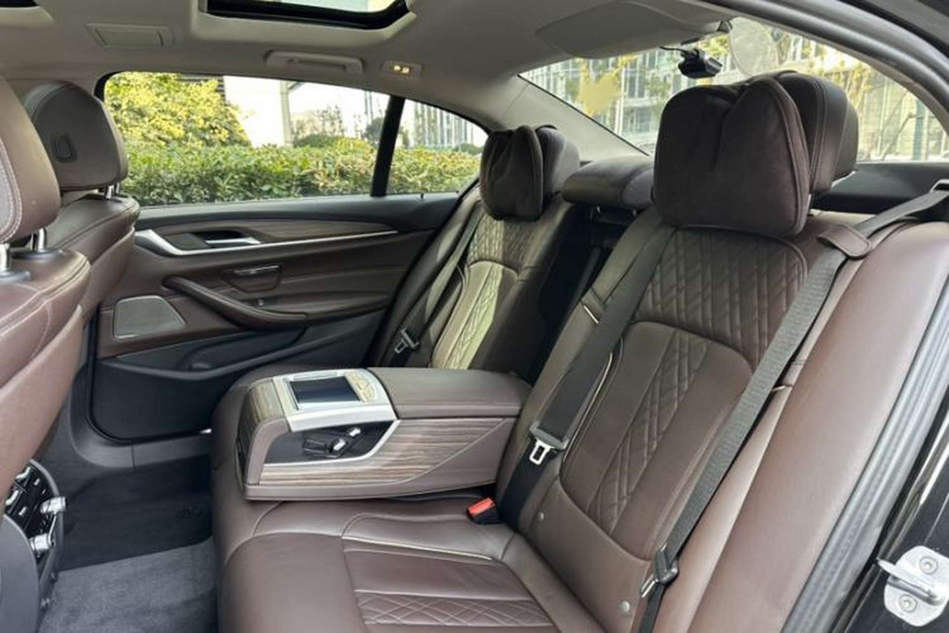 Used BMW 5 Series 2018 Facelifted 530Li Luxury Edition Premium Package Interior 10