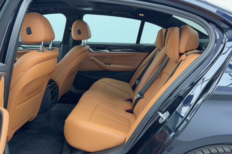 Used BMW 5 Series 2018 Restyled 530Li Leading Edition M Sport Package Interior 12