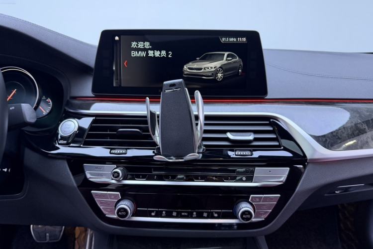 Used BMW 5 Series 2018 Facelifted 530Li xDrive M Sport Package Interior 2