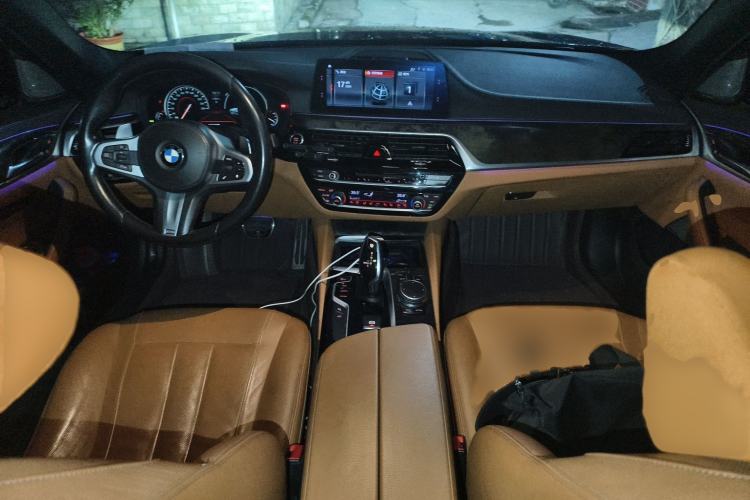 Used BMW 5 Series 2018 530Li Luxury Edition M Sport Package Interior 2