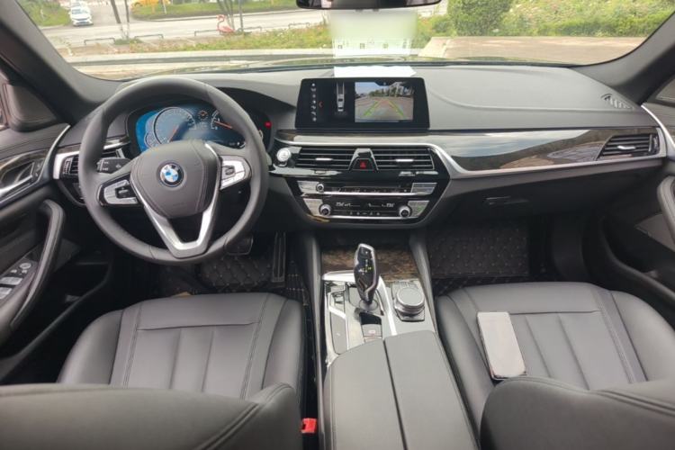 Used BMW 5 Series 2018 525Li M Sport Package Interior 2