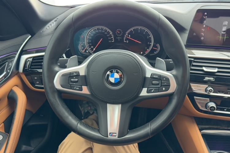 Used BMW 5 Series 2018 Restyled 530Li Leading Edition M Sport Package Interior 2