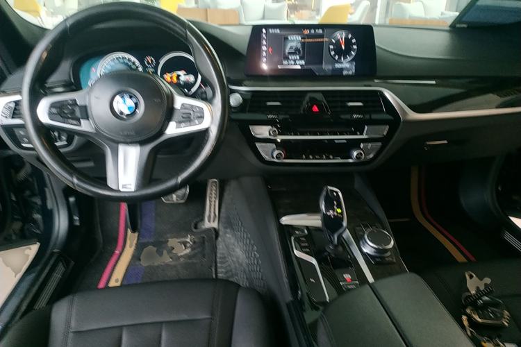 Used BMW 5 Series 2018 525Li M Sport Package Interior 2
