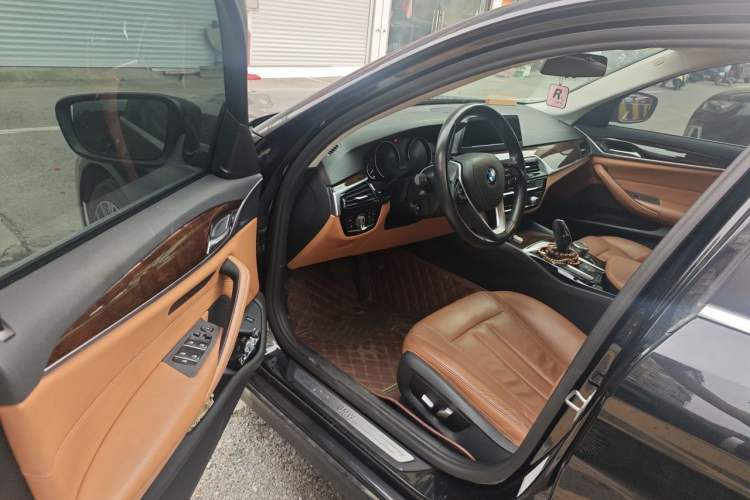 Used BMW 5 Series 2018 528Li Launch Special Edition Interior 3