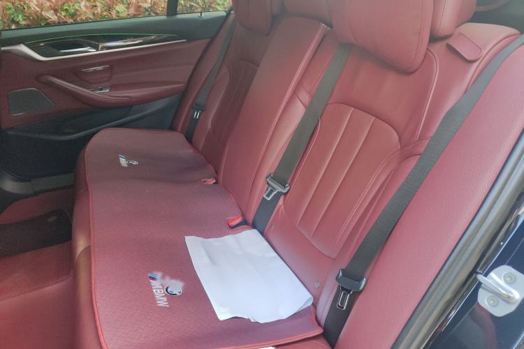 Used BMW 5 Series 2018 Restyled 530Li Leading Edition M Sport Package Interior 4