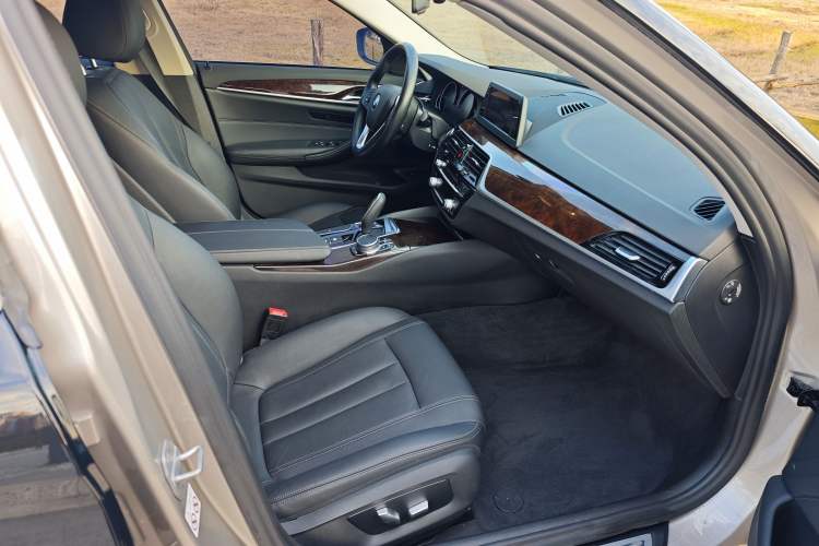 Used BMW 5 Series 2018 528Li Launch Special Edition Interior 4