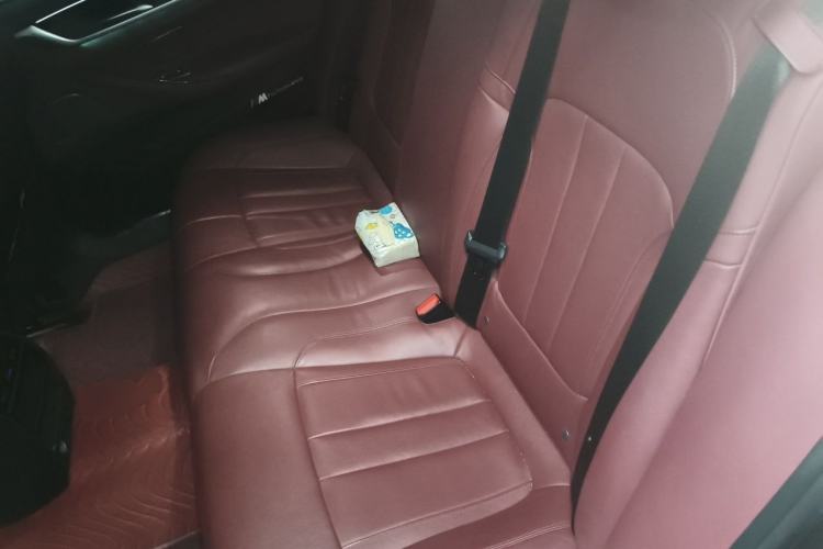 Used BMW 5 Series 2018 530Li Leading Model M Sport Package Interior 4