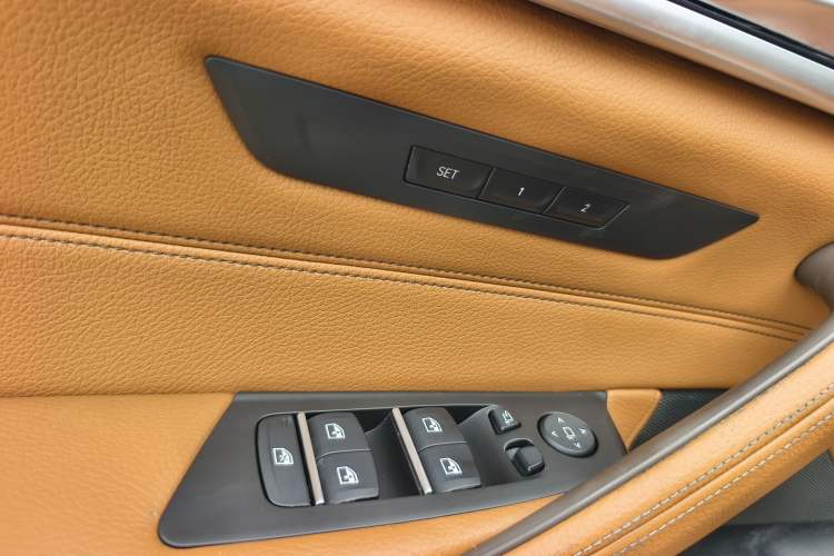 Used BMW 5 Series 2018 528Li Launch Special Edition Interior 4
