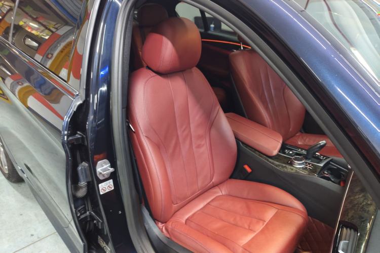 Used BMW 5 Series 2018 Restyled 530Li Luxury Edition M Sport Package Interior 5