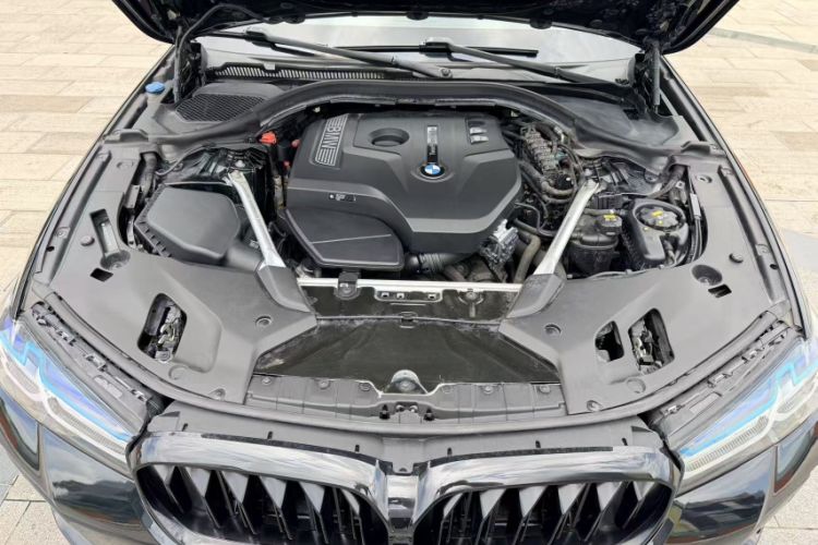Used BMW 5 Series 2018 525Li M Sport Package Interior 5
