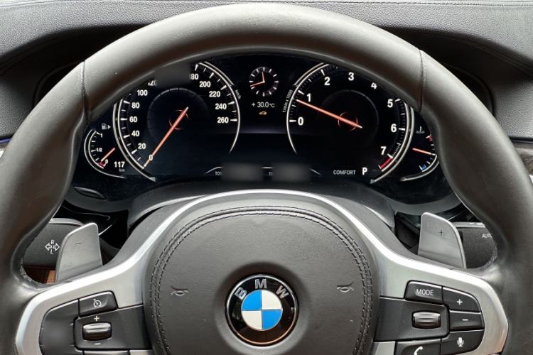Used BMW 5 Series 2018 Restyled 530Li Leading Edition M Sport Package Interior 5