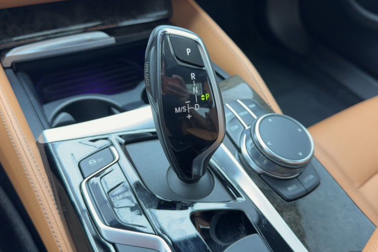 Used BMW 5 Series 2018 Restyled 530Li Leading Edition M Sport Package Interior 6