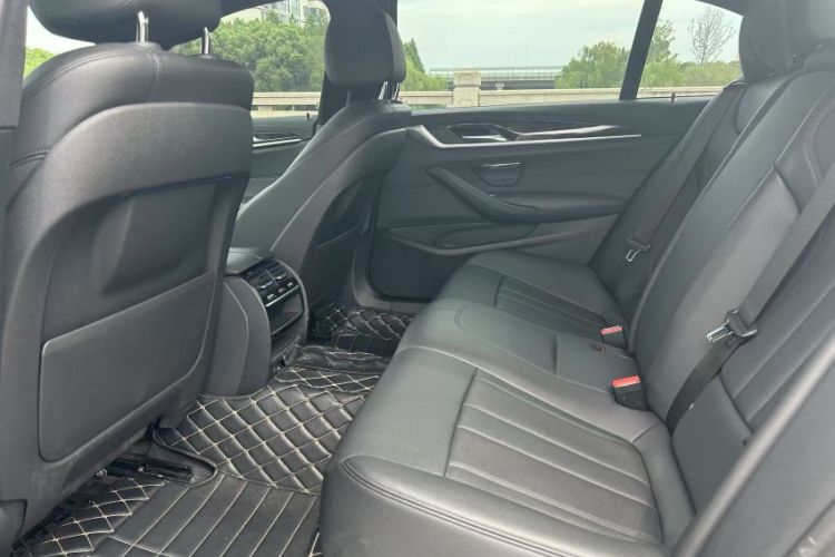 Used BMW 5 Series 2018 525Li M Sport Package Interior 6