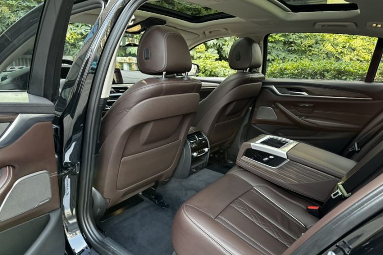 Used BMW 5 Series 2018 Facelifted 530Li Luxury Edition Premium Package Interior 7