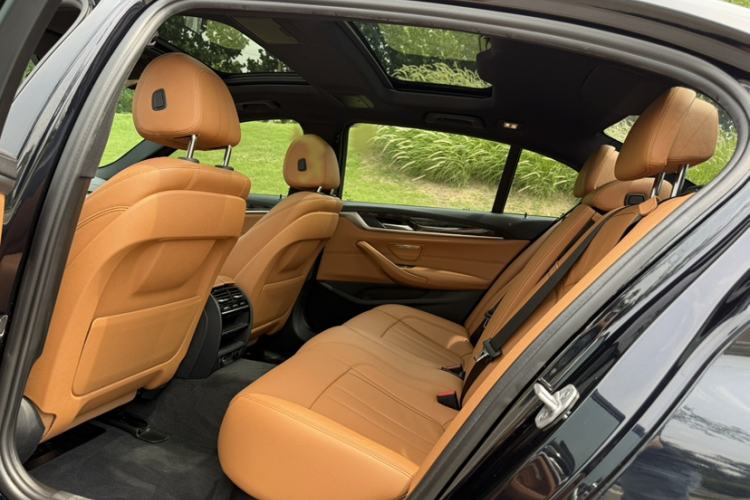 Used BMW 5 Series 2018 Restyled 530Li Leading Edition M Sport Package Interior 7