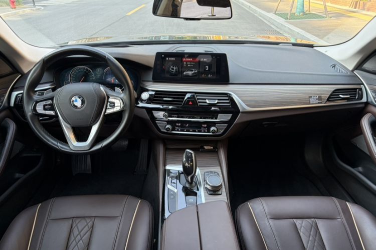 Used BMW 5 Series 2018 Facelifted 530Li Luxury Edition Premium Package Interior 8