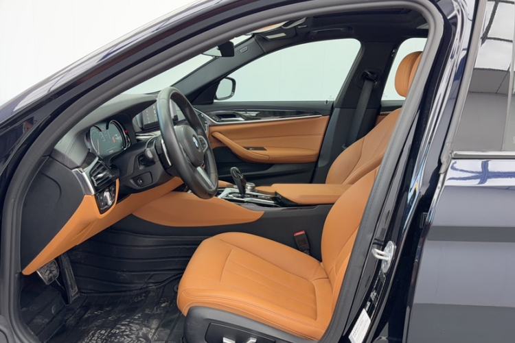 Used BMW 5 Series 2018 Restyled 530Li Leading Edition M Sport Package Interior 8