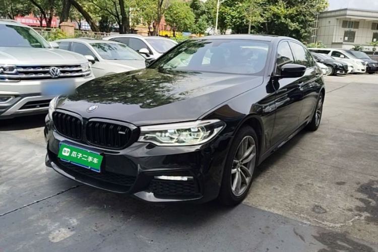 Used BMW 5 Series 2018 525Li M Sport Package Guazi used car, China used car export, Used car for sale, Used BMW cars, Cheapest cars for sale