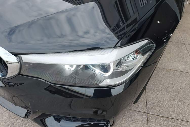 Used BMW 5 Series 2018 525Li M Sport Package Left Front Headlight