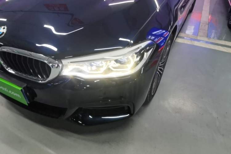 Used BMW 5 Series 2018 Restyled 530Li Leading Edition M Sport Package Left Front Headlight