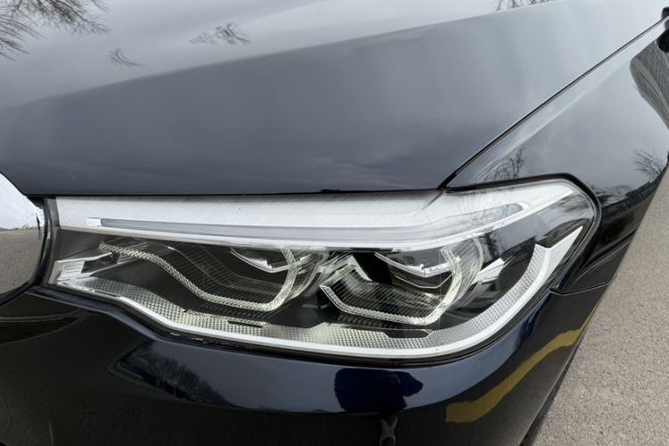 Used BMW 5 Series 2018 Restyled 530Li Leading Edition M Sport Package Left Front Headlight