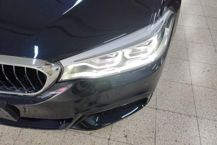 Used BMW 5 Series 2018 Restyled 530Li Luxury Edition M Sport Package Left Front Headlight