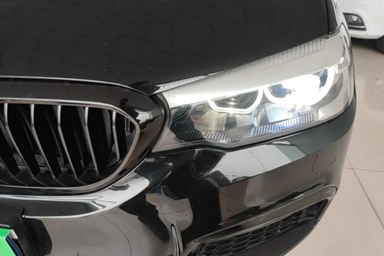 Used BMW 5 Series 2018 530Li Leading Model M Sport Package Left Front Headlight