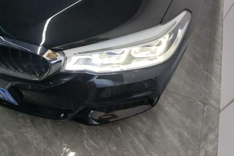 Used BMW 5 Series 2018 Restyled 530Li Luxury Edition M Sport Package Left Front Headlight