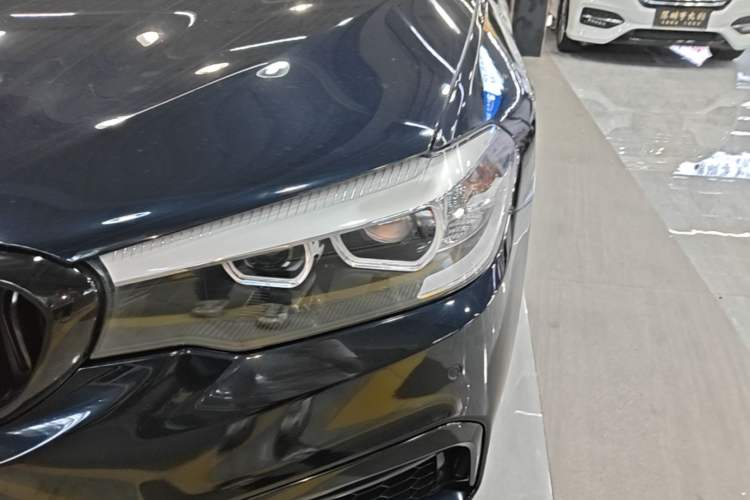 Used BMW 5 Series 2018 525Li M Sport Package Left Front Headlight