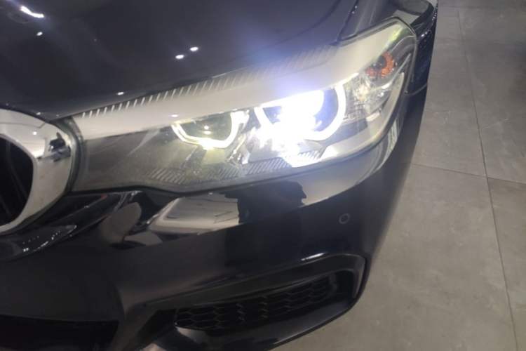 Used BMW 5 Series 2018 Restyled 530Li Leading Edition M Sport Package Left Front Headlight