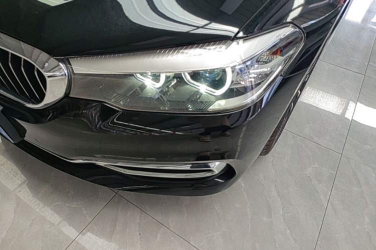 Used BMW 5 Series 2018 525Li Luxury Package Left Front Headlight