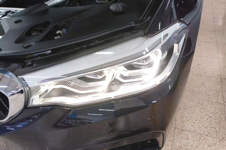 Used BMW 5 Series 2018 Restyled 530Li Luxury Edition M Sport Package Left Front Headlight