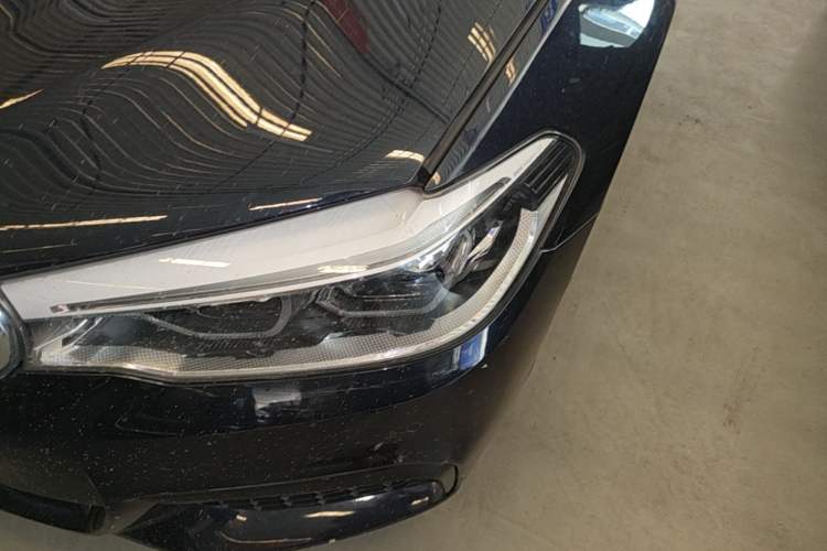 Used BMW 5 Series 2018 530Li Luxury Edition M Sport Package Left Front Headlight