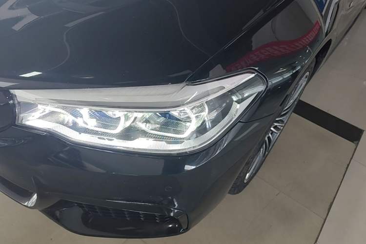 Used BMW 5 Series 2018 Restyled 530Li Leading Edition M Sport Package Left Front Headlight