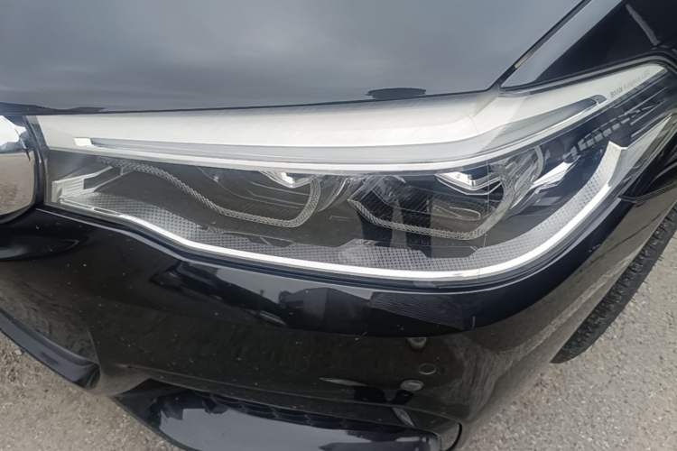 Used BMW 5 Series 2018 Restyled 530Li Leading Edition M Sport Package Left Front Headlight