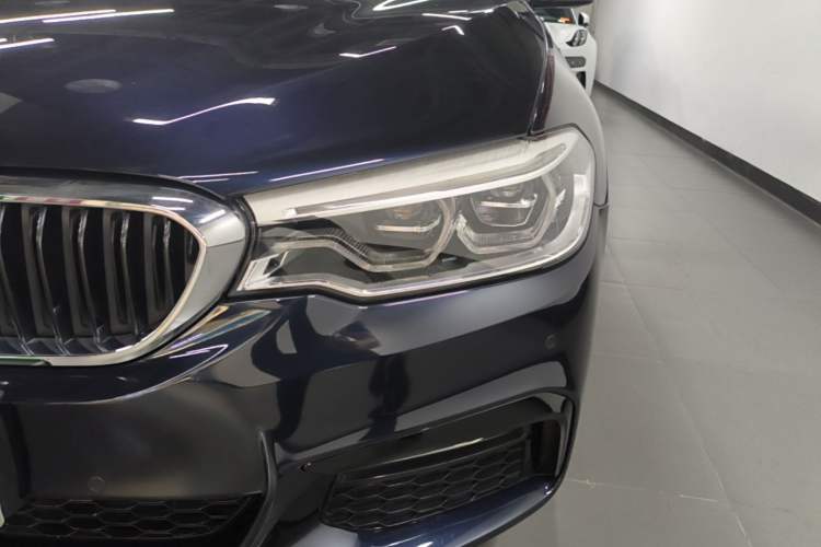 Used BMW 5 Series 2018 Restyled 530Li Leading Edition M Sport Package Left Front Headlight