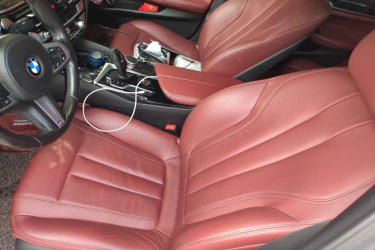 Used BMW 5 Series 2018 Restyled 530Li Leading Edition M Sport Package Left Front Seat