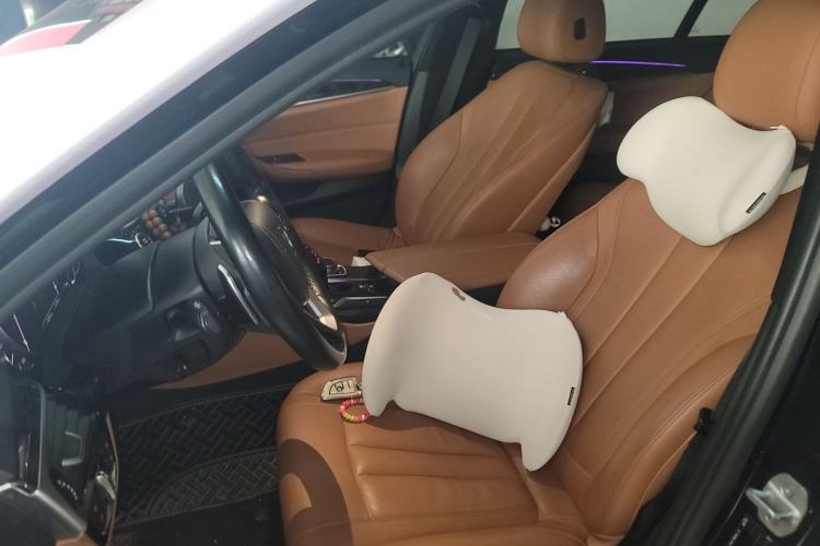Used BMW 5 Series 2018 530Li Leading Model M Sport Package Left Front Seat