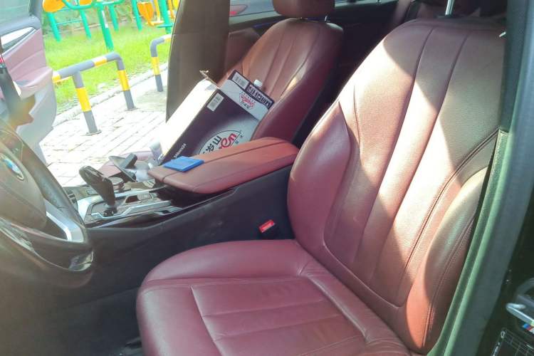 Used BMW 5 Series 2018 530Li Leading Model M Sport Package Left Front Seat