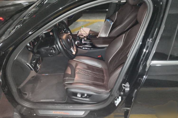 Used BMW 5 Series 2018 530Li Luxury Edition Premium Package Left Front Seat