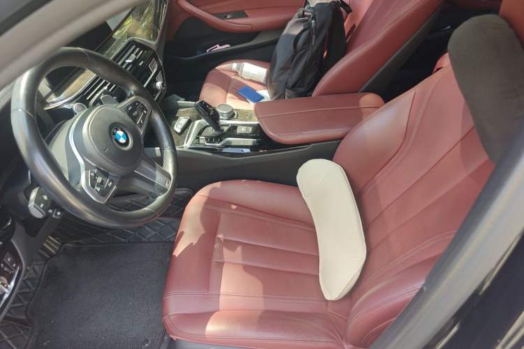Used BMW 5 Series 2018 Restyled 530Li Leading Edition M Sport Package Left Front Seat