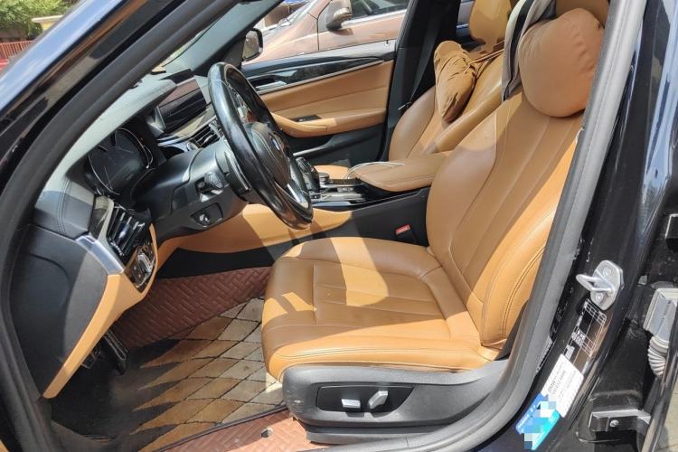 Used BMW 5 Series 2018 Restyled 530Li Leading Edition M Sport Package Left Front Seat