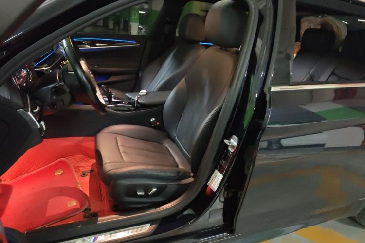 Used BMW 5 Series 2018 525Li M Sport Package Left Front Seat
