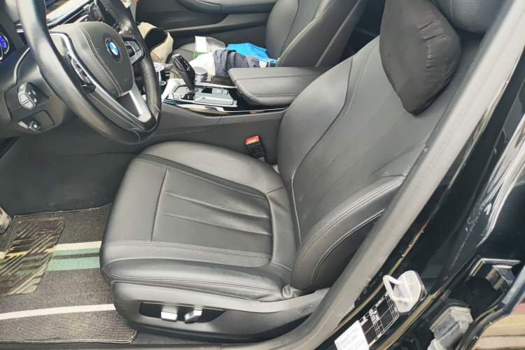 Used BMW 5 Series 2018 525Li M Sport Package Left Front Seat