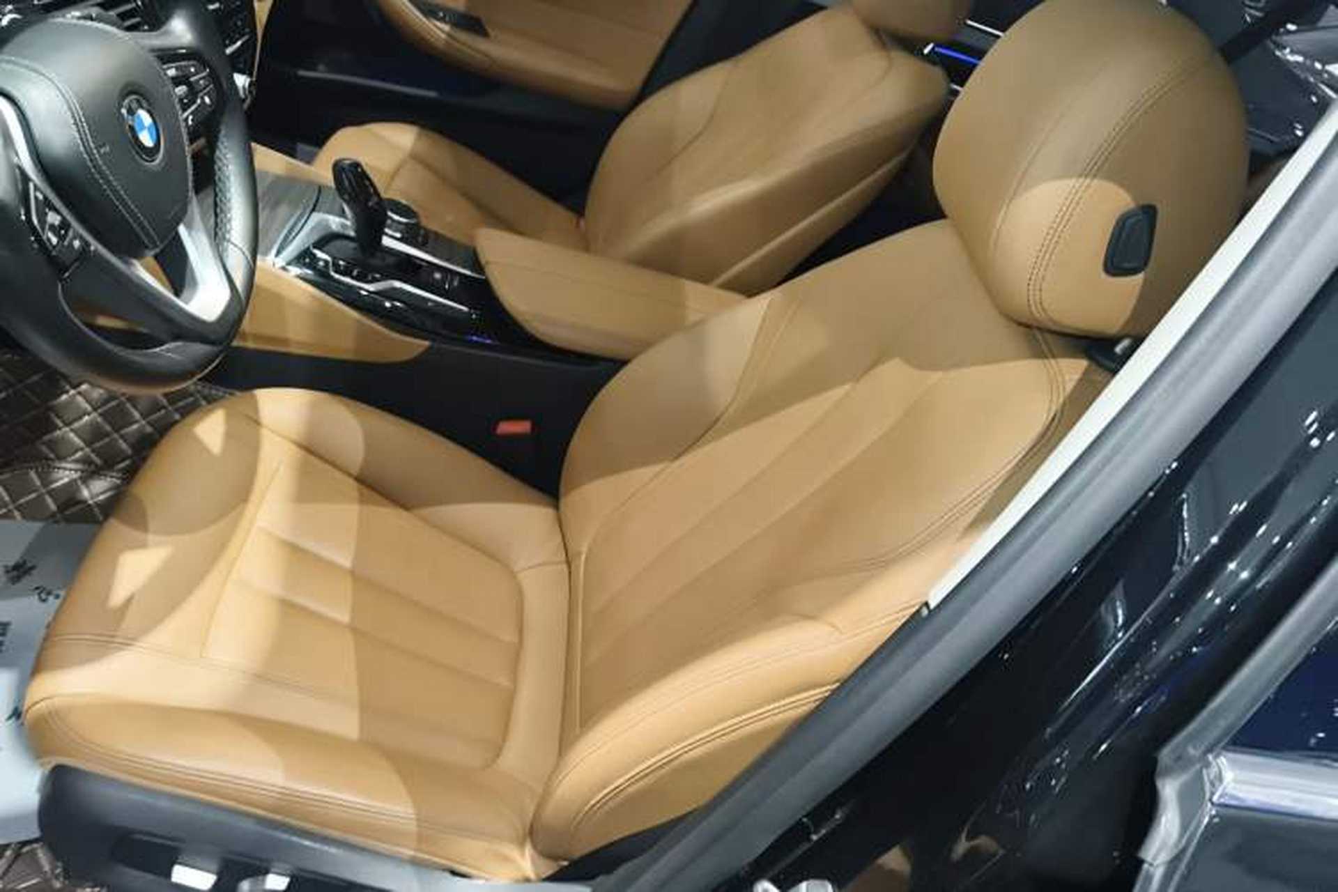 Used BMW 5 Series 2018 530Li xDrive Luxury Package Left Front Seat